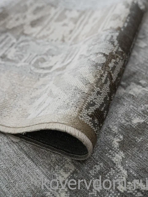 Ковер из вискозы и хлопка Royal Palace 14741 5323