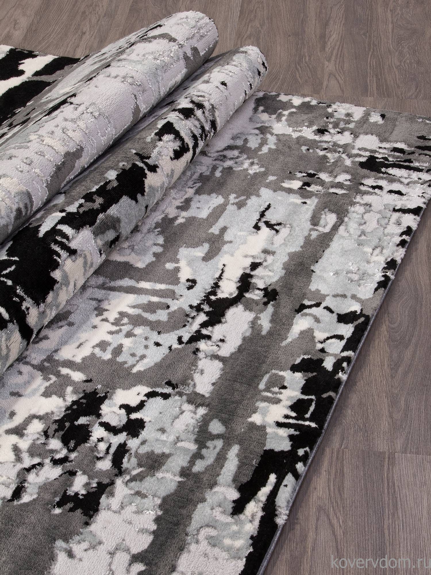 Ковер Valentino Y504A LIGHT GREY SHIRINK / BLACK