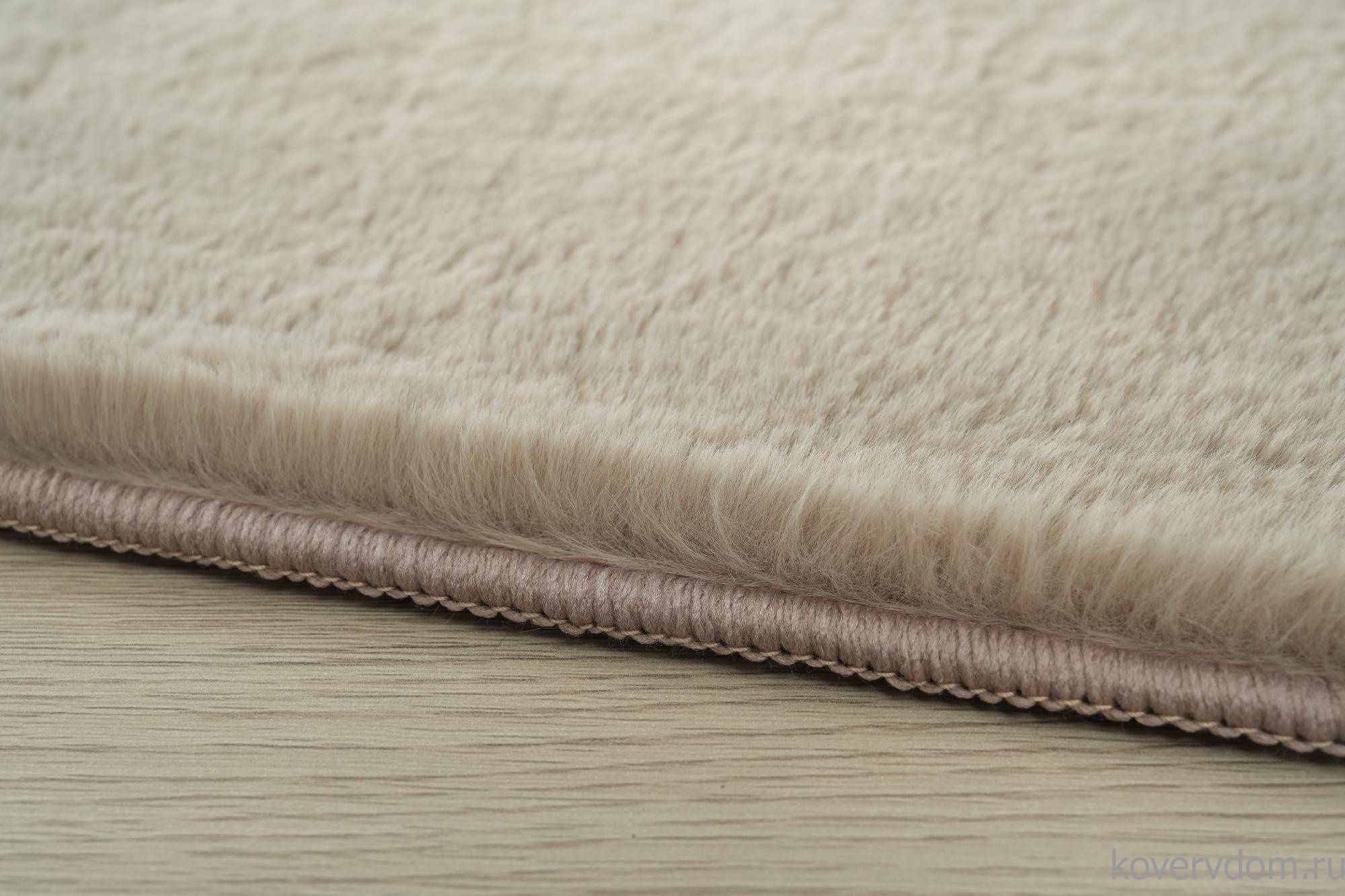 Ковер из искусственного меха RABBIT PX2000 CAMEL Ковер из искусственного меха RABBIT PX2000 CAMEL