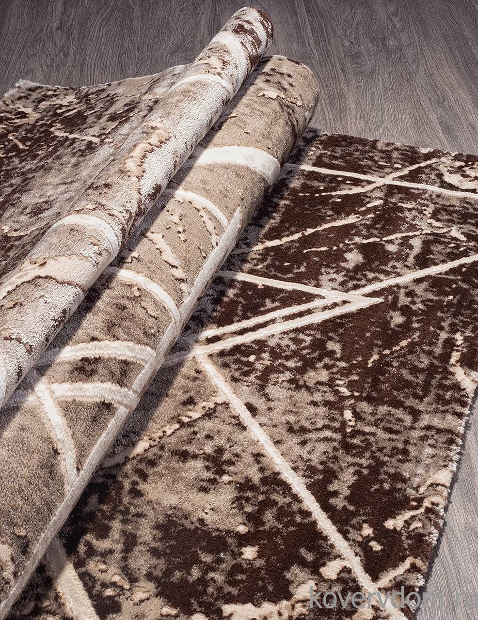 Ковер ARMINA 04035B ТЕМНО-КОРИНЧЕВЫЙ Ковер ARMINA 04035B ТЕМНО-КОРИНЧЕВЫЙ